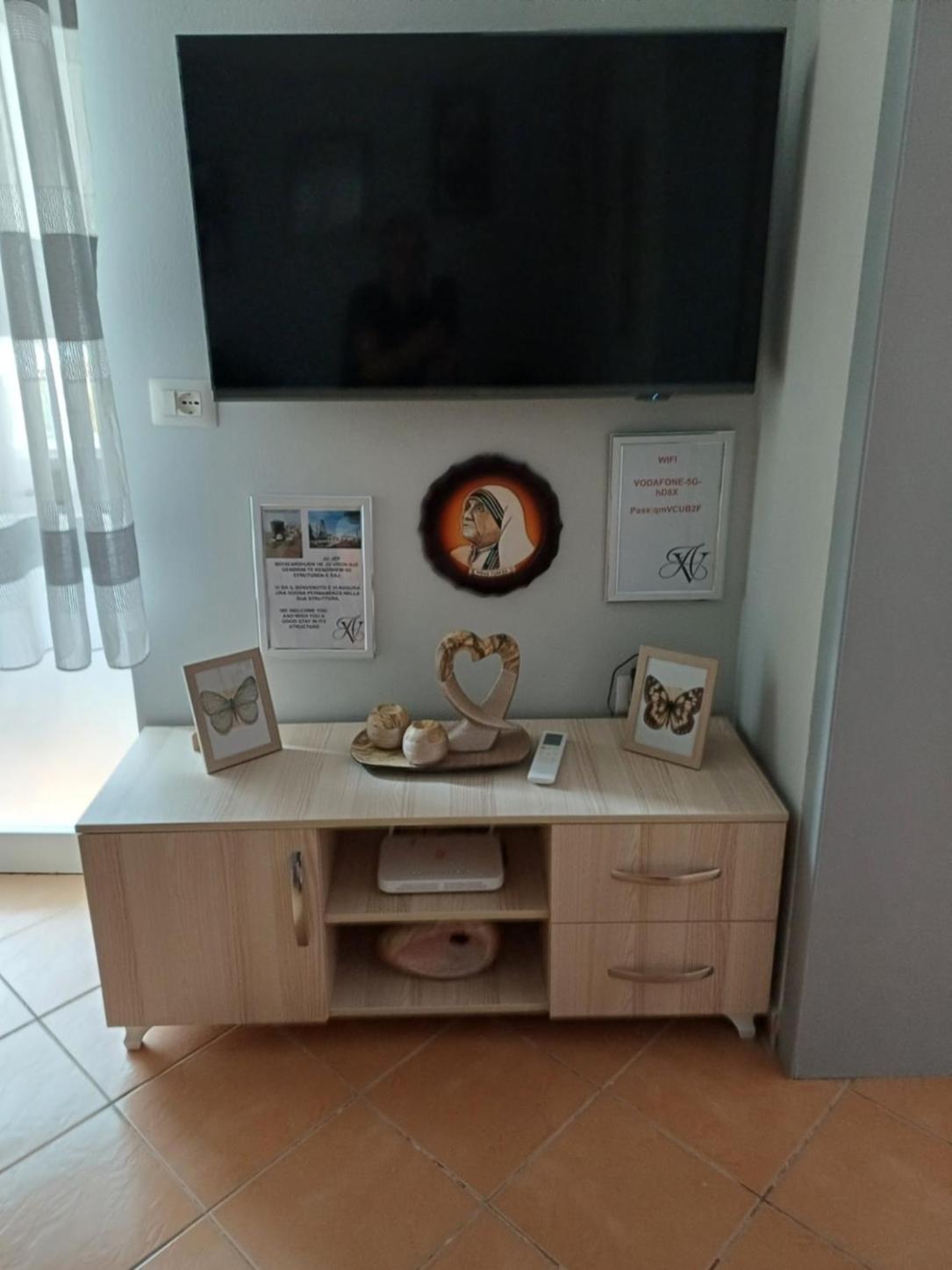Apartamenti Vero Tirana Exterior foto